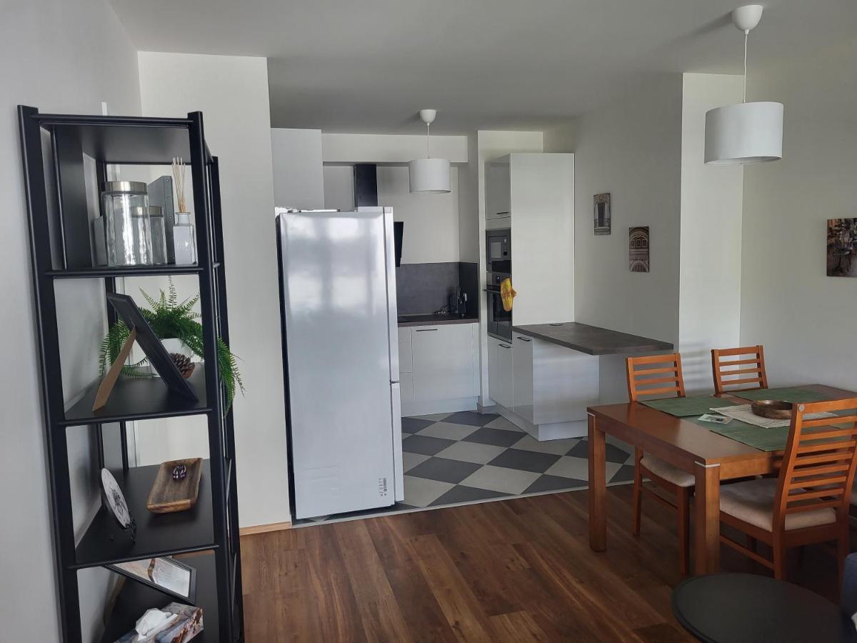 New Apartment In Karlin, Praha 8, Close To Center エクステリア 写真