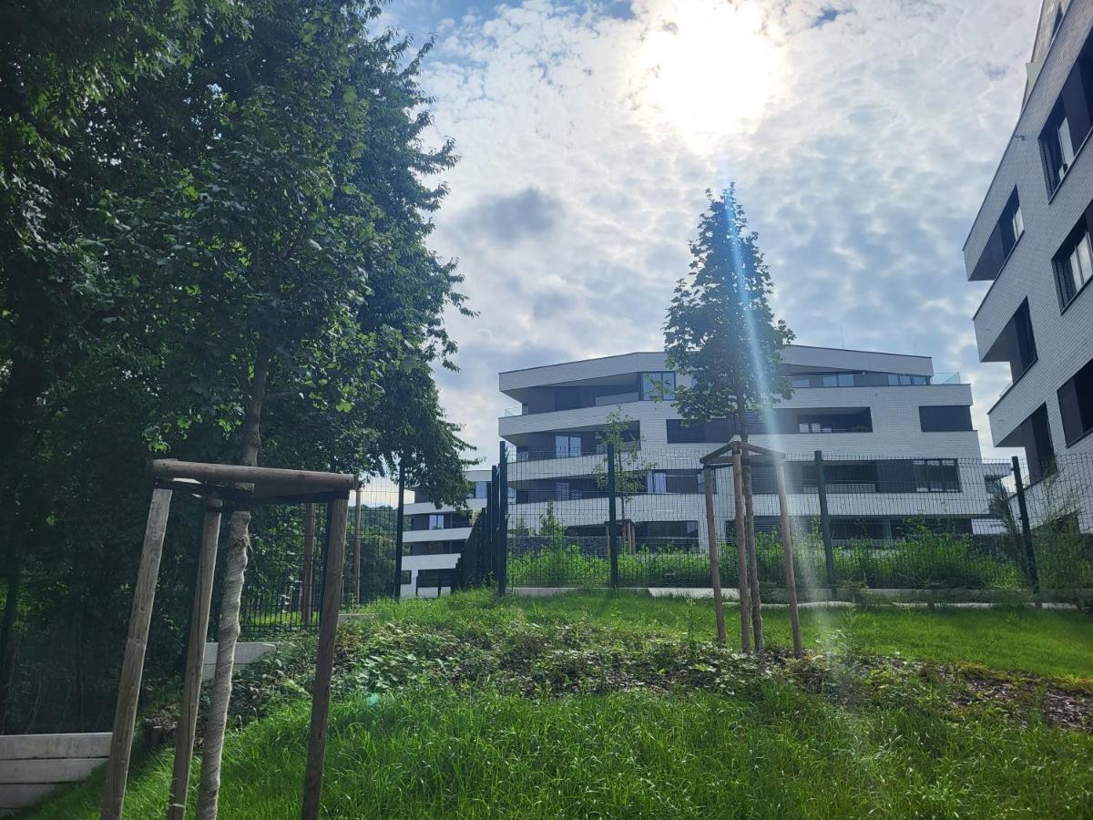 New Apartment In Karlin, Praha 8, Close To Center エクステリア 写真